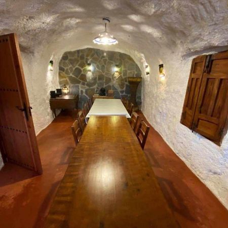 Cuevas Andalucia Guest House Baza Luaran gambar