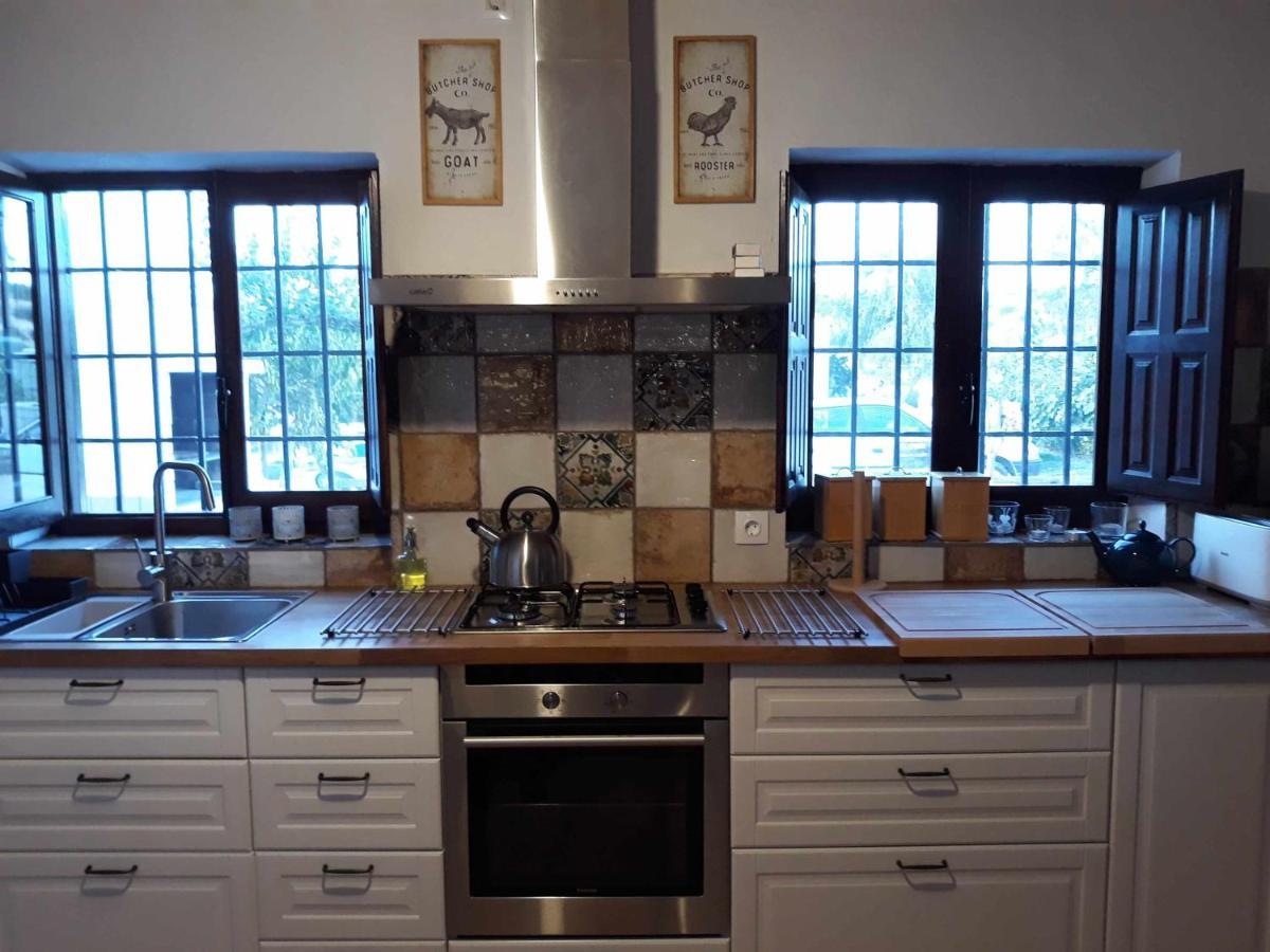 Cuevas Andalucia Guest House Baza Luaran gambar