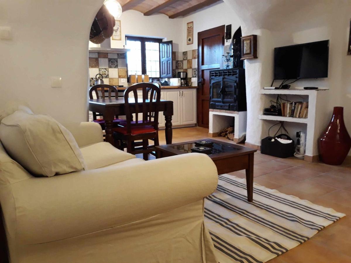 Cuevas Andalucia Guest House Baza Luaran gambar
