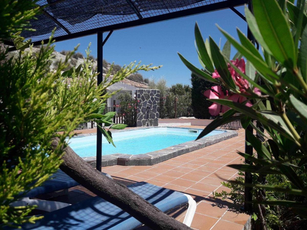 Cuevas Andalucia Guest House Baza Luaran gambar