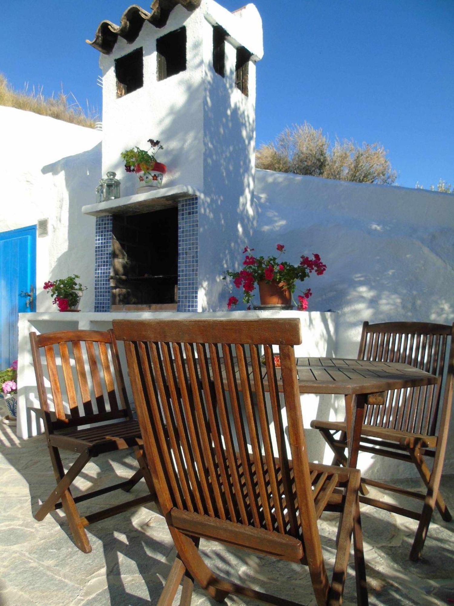Cuevas Andalucia Guest House Baza Luaran gambar