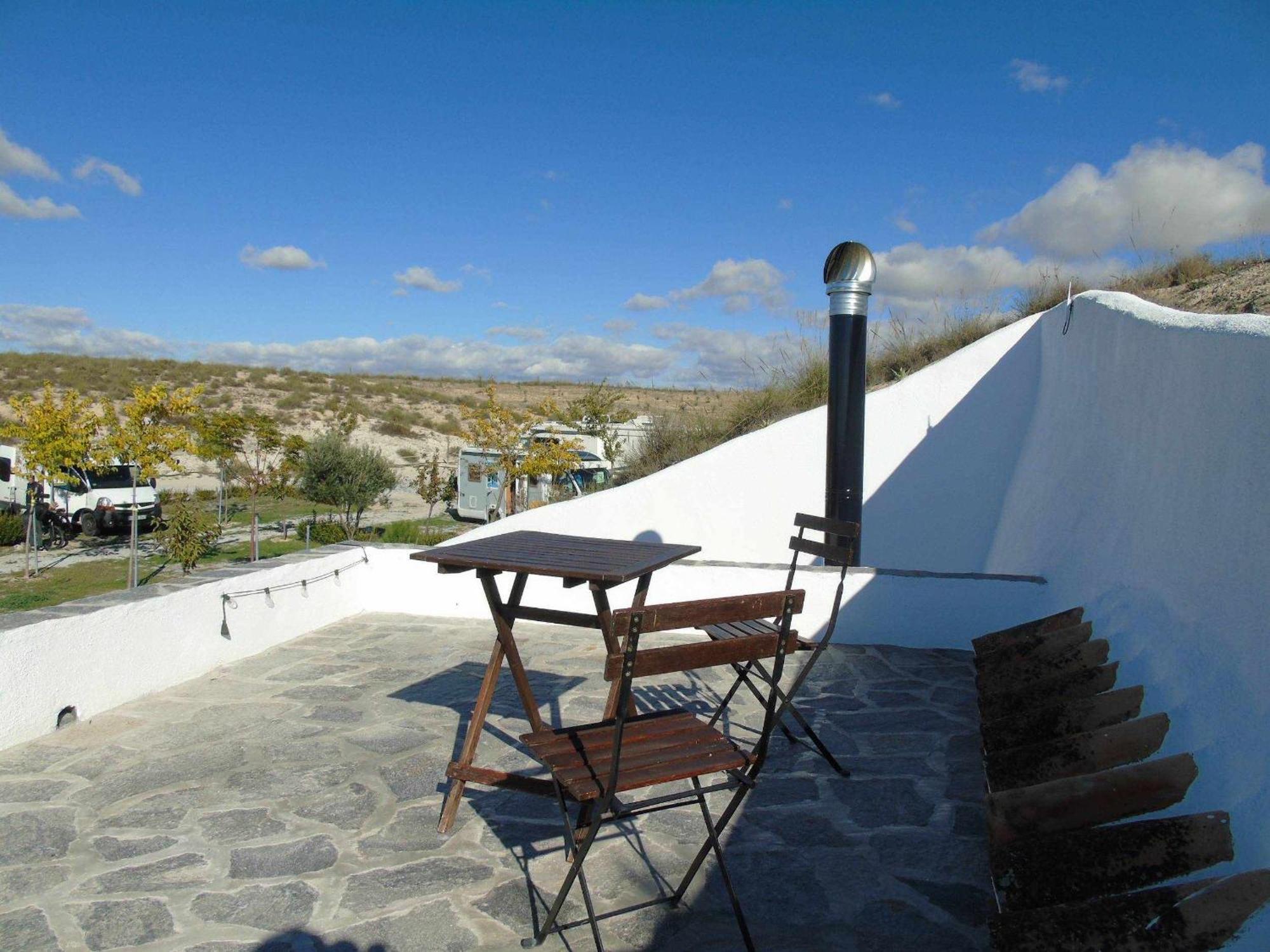 Cuevas Andalucia Guest House Baza Luaran gambar